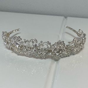 Bridal jeweled headpiece
